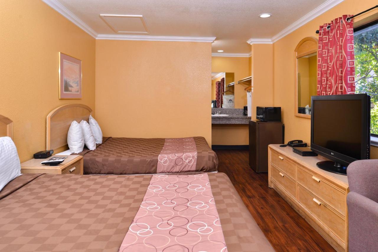Americas Best Value Inn&Suites Clearlake Exterior foto