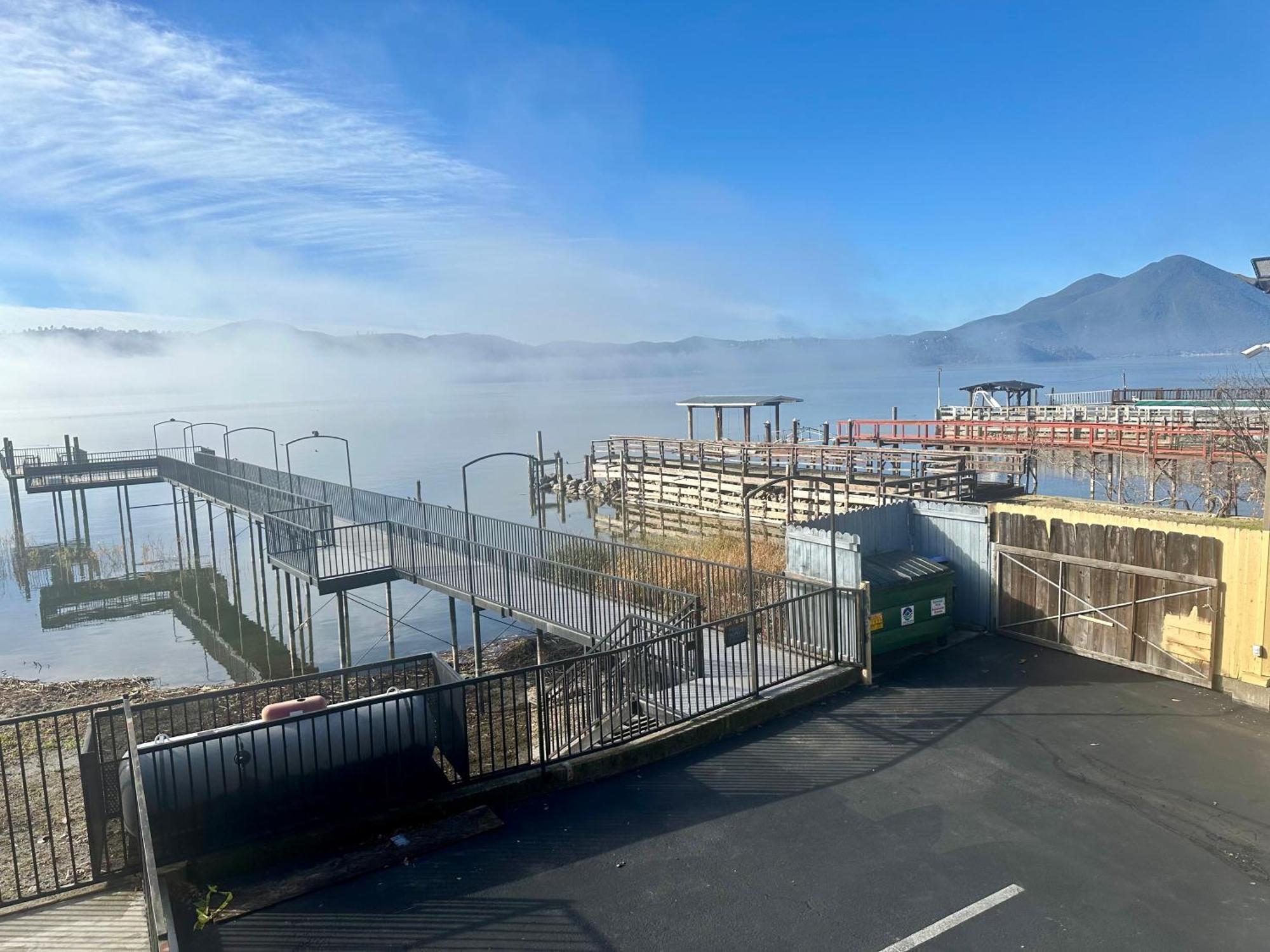 Americas Best Value Inn&Suites Clearlake Exterior foto